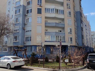 Apartament cu 2 camere, 84 m², Buiucani, Chișinău foto 17