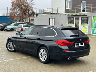 BMW 5 Series foto 4