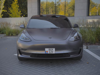 Tesla Model 3 foto 6