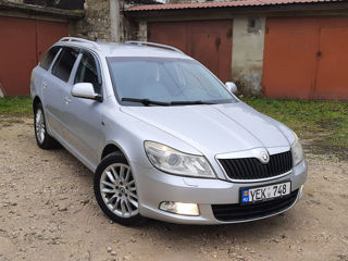 Skoda Octavia foto 2