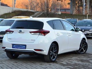 Toyota Auris foto 2