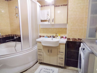 Apartament cu 2 camere, 82 m², Botanica, Chișinău foto 6