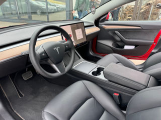 Tesla Model 3 foto 10