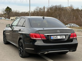 Mercedes E-Class фото 5