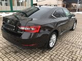 Skoda Superb foto 3