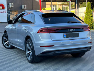 Audi Q8 foto 5