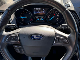 Ford Kuga foto 6