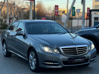 Mercedes E-Class foto 2