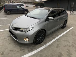 Chirie auto Prakat auto Chisinau  Prius Golf Skoda Auris Yaris Automat Hybrid foto 6