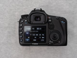 Canon 7D body foto 5