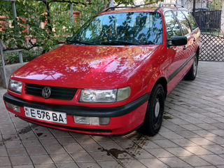 Volkswagen Passat foto 3