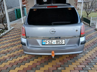 Opel Astra foto 2