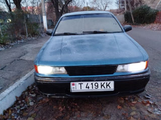 Mitsubishi Galant foto 2