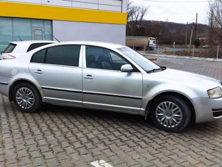 Skoda Superb foto 8