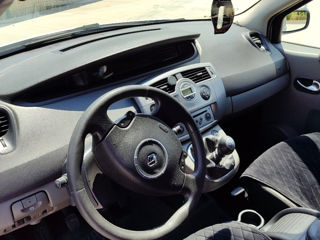 Renault Scenic foto 8