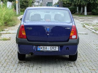 Dacia Logan foto 4