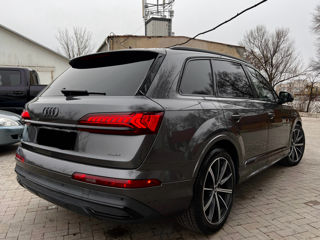 Audi Q7 foto 2