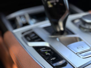 BMW 7 Series foto 5