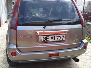 Nissan X-Trail foto 6