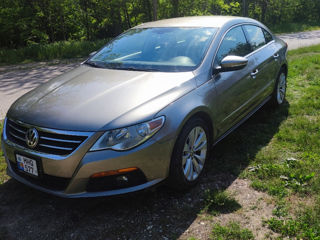 Volkswagen Passat CC foto 1