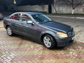 Mercedes C-Class foto 8