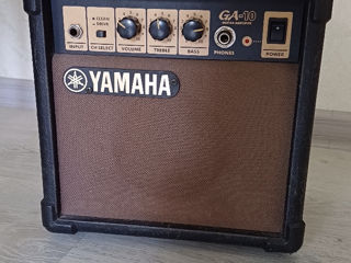 Гитарный комбоусилитель Yamaha GA-10