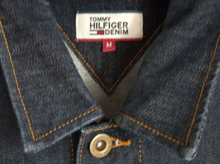 Куртка  Hugo Boss, И Джинсовая  Tommy Hilfiger. foto 3