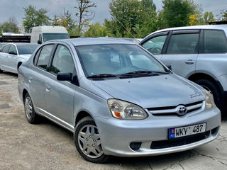 Toyota Yaris foto 3