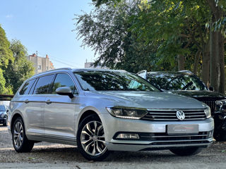 Volkswagen Passat foto 1