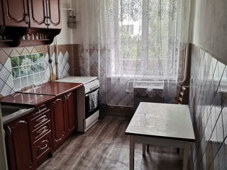 Apartament cu 3 camere, 76 m², Centru, Rîșcani foto 2