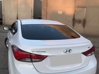 Hyundai Elantra foto 6