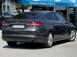 Ford Fusion foto 3