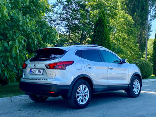 Nissan Rogue foto 4