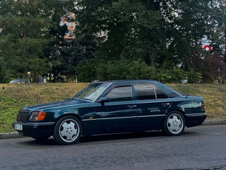 Mercedes Series (W124) foto 2