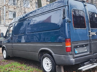 Ford Transit foto 2