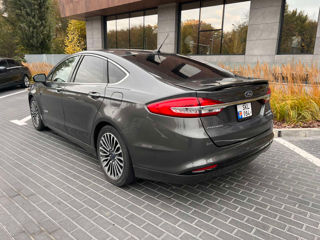 Ford Fusion foto 3