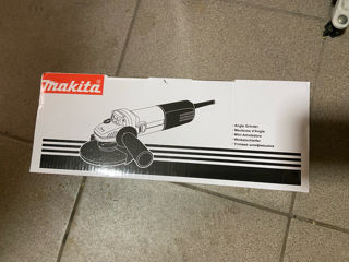 Болгарка Makita 9553HN foto 2