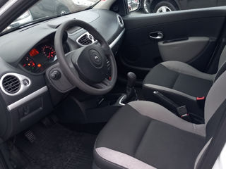 Renault Clio foto 6