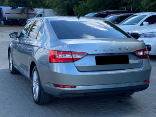 Skoda Superb foto 5