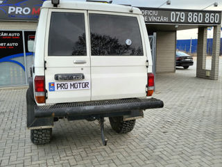 Toyota Land Cruiser foto 7