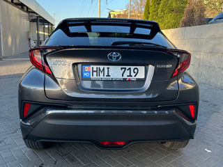 Toyota C-HR foto 6