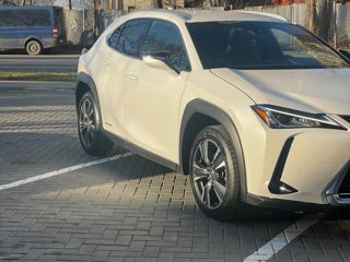 Lexus UX foto 3