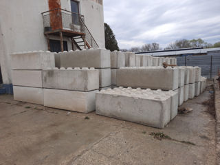 Blocuri din beton 180x60x60