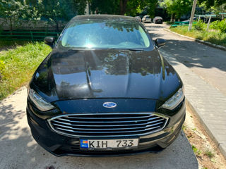 Ford Fusion foto 2