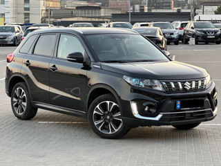 Suzuki Vitara foto 1