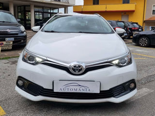 Toyota Auris foto 2