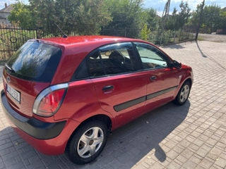 KIA Rio foto 6