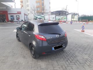 Mazda 2 foto 4