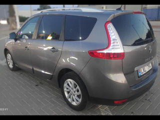 Renault Grand Scenic foto 6