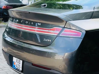 Lincoln MKZ foto 2